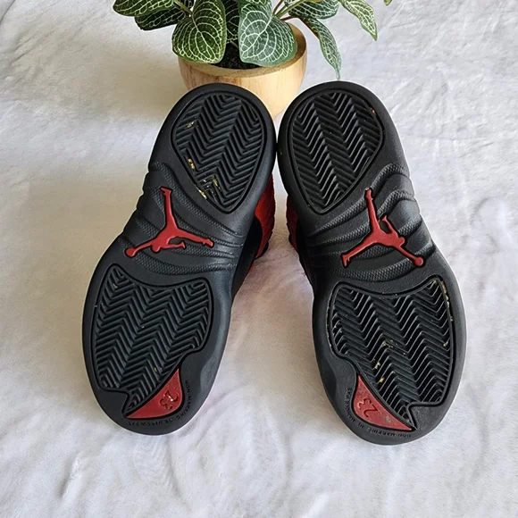 Jordan 12 Retro- Varisty Red/Black